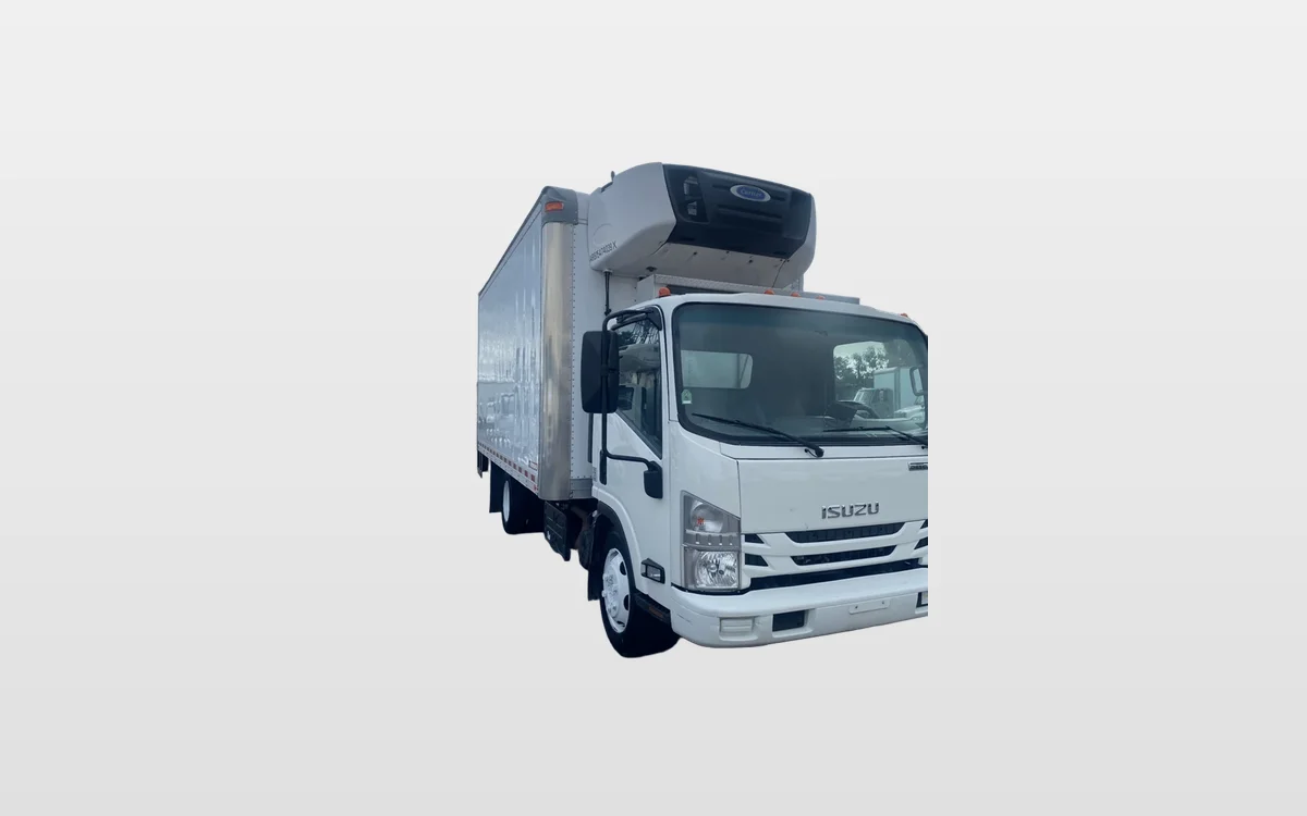 2016 Isuzu NPR - image 1