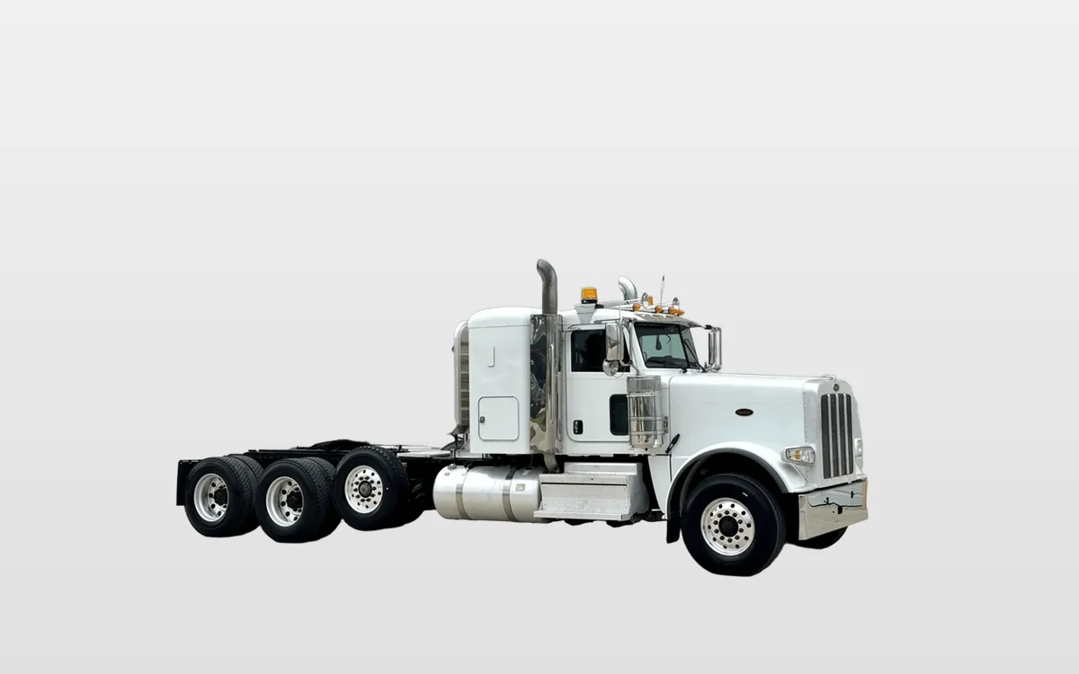 2021 Peterbilt 389 - image 1