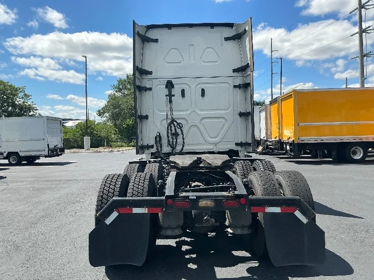 2022 Freightliner Cascadia in Atlanta (Forest Park), GA — photo 6