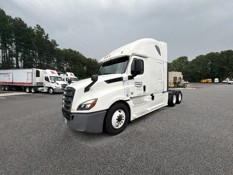 2020 Freightliner Cascadia in Atlanta (Forest Park), GA — photo 3