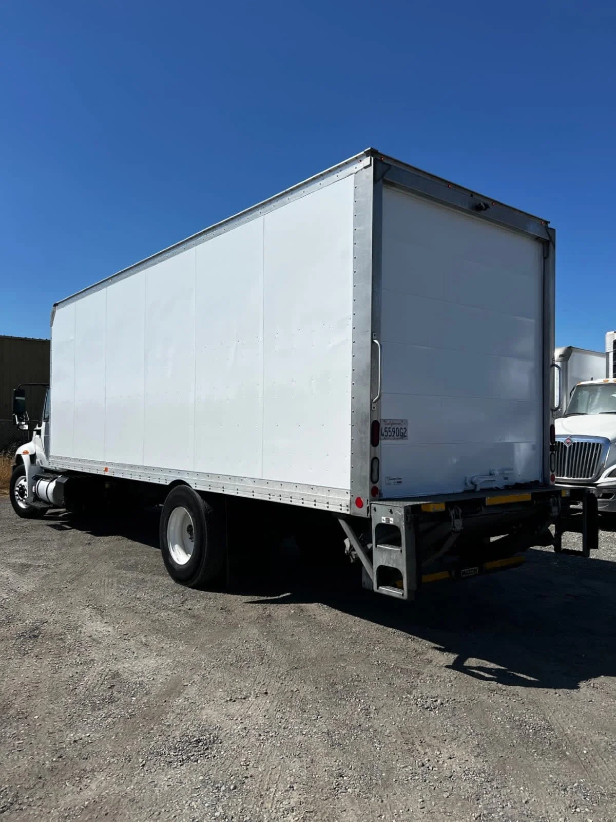 2018 International 4300 - image 6