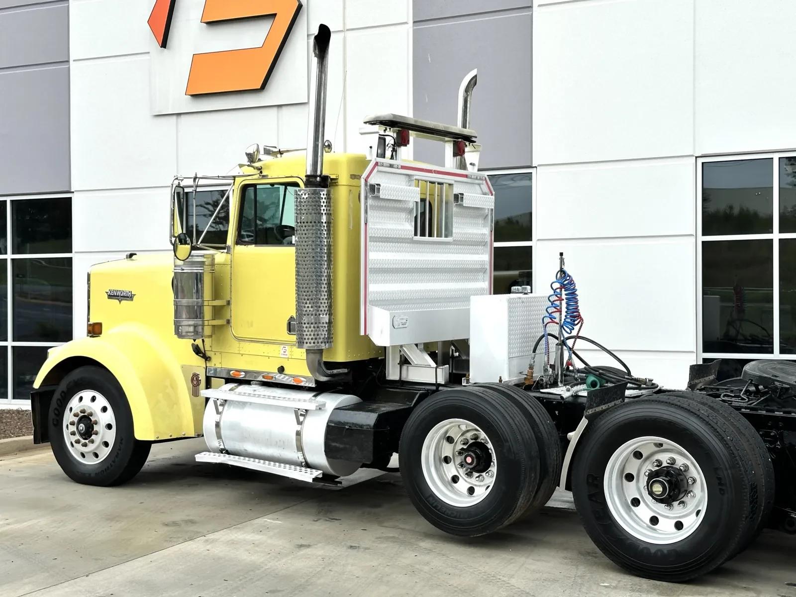 2006 Kenworth W900 in Greer, SC — photo 8