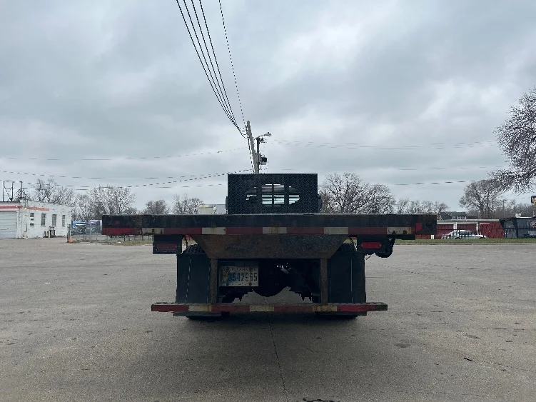 2020 Freightliner M2 106 in Des Moines, IA — photo 9