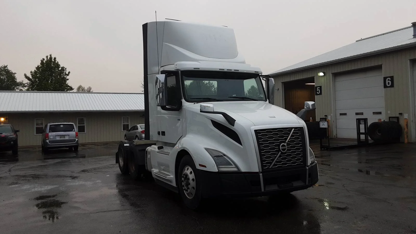 2019 Volvo VNL 300 in Marysville, OH