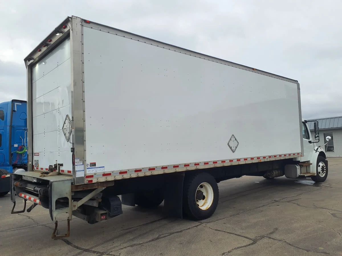 2019 Freightliner M2 106 in Oak Creek, WI — photo 4
