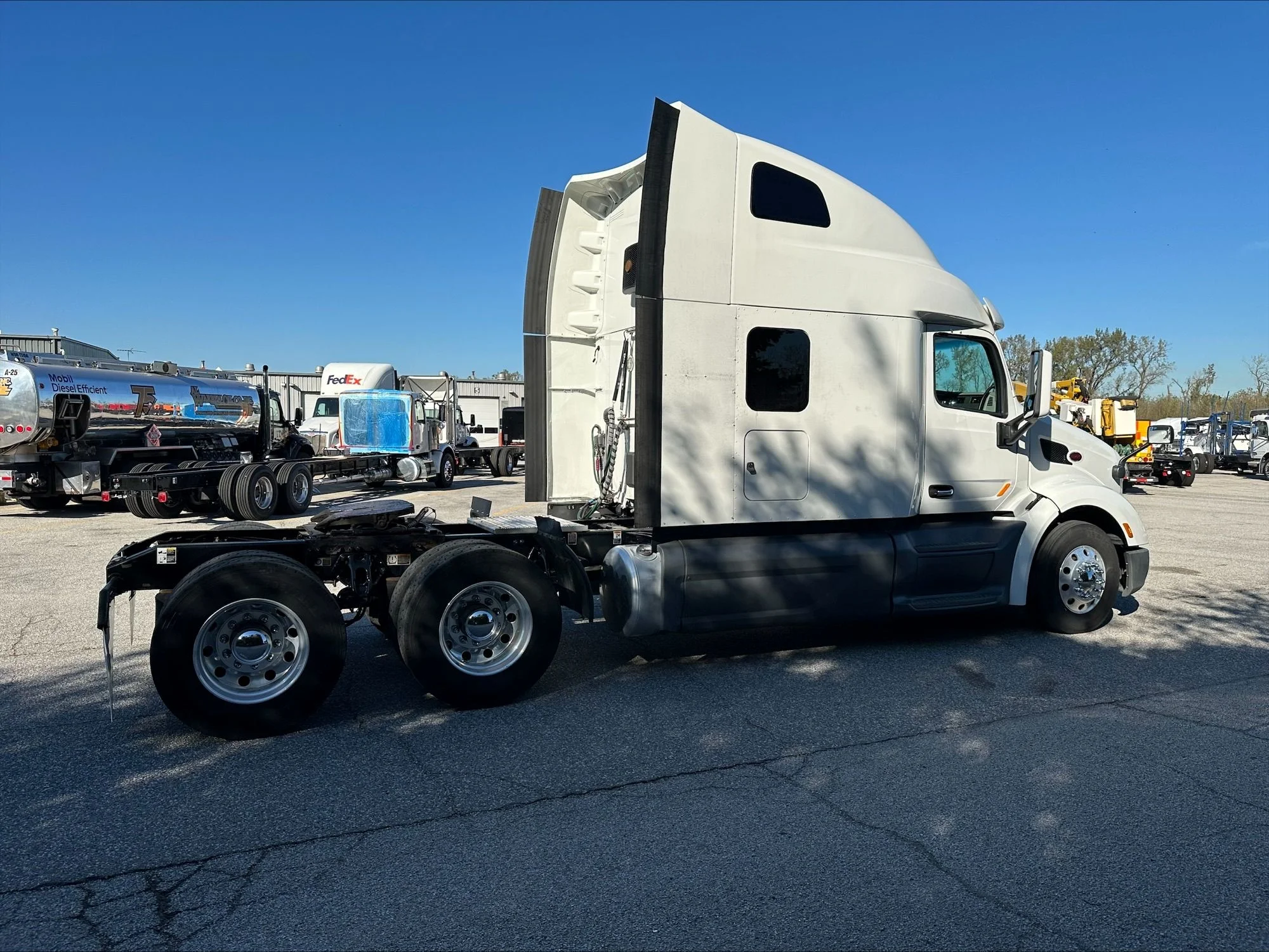 2021 Peterbilt 579 in Portland, OR — photo 3