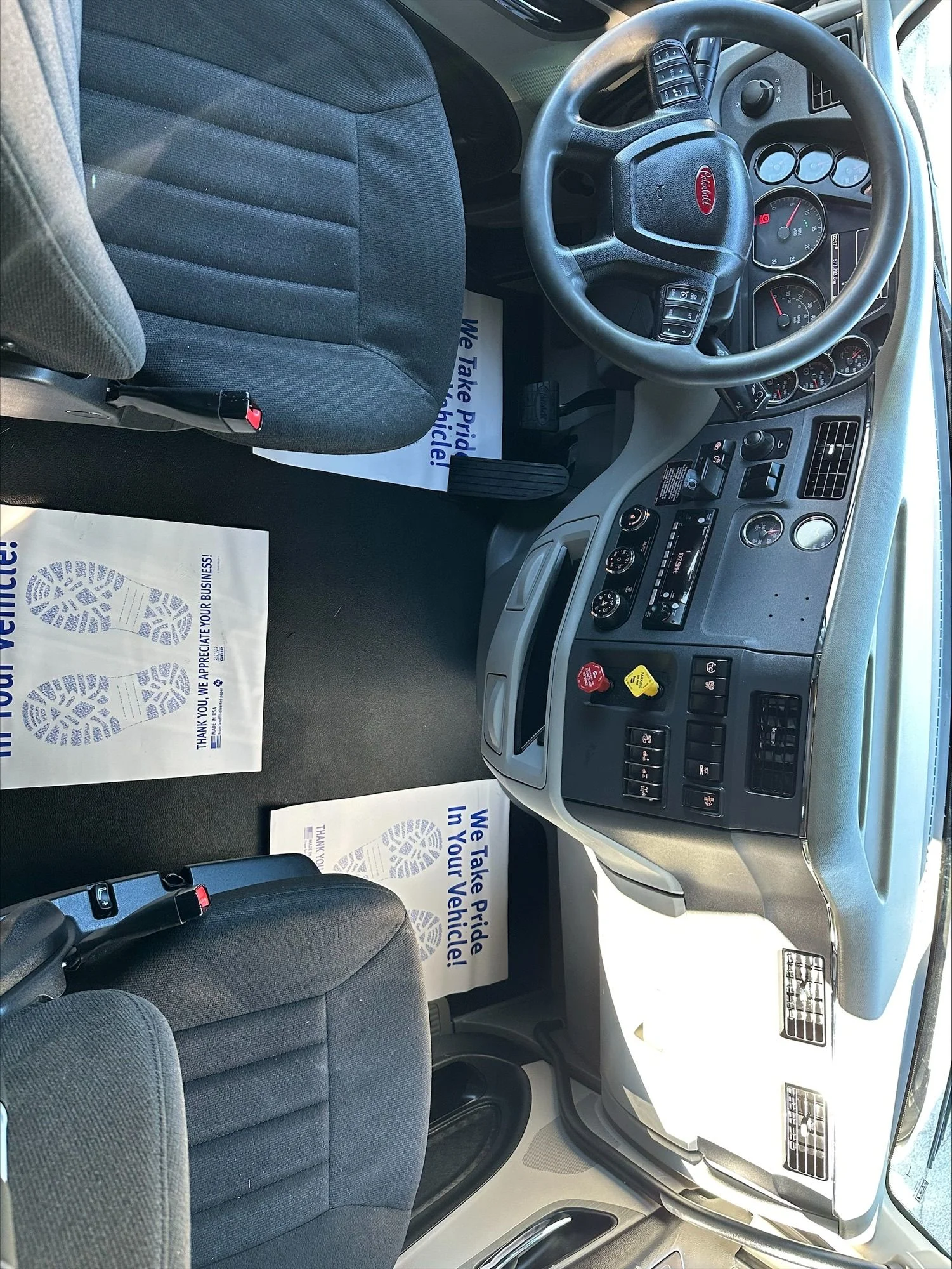 2021 Peterbilt 579 in Portland, OR — photo 8