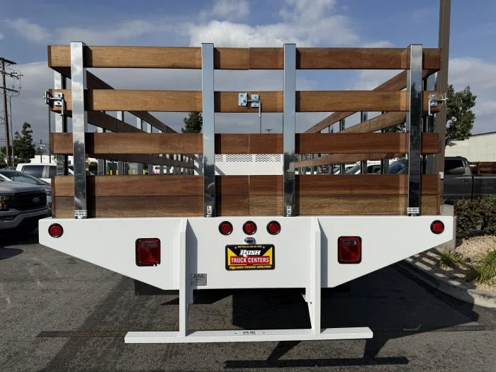 2027 Ford F-650 — photo 4