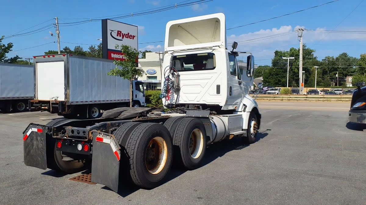 2016 International ProStar in Norwood, MA — photo 4