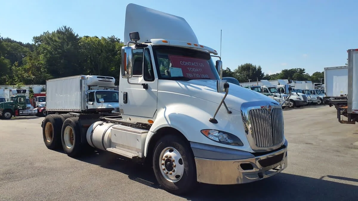 2016 International ProStar in Norwood, MA — photo 3