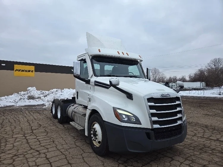 2020 Freightliner Cascadia in Lansing, MI