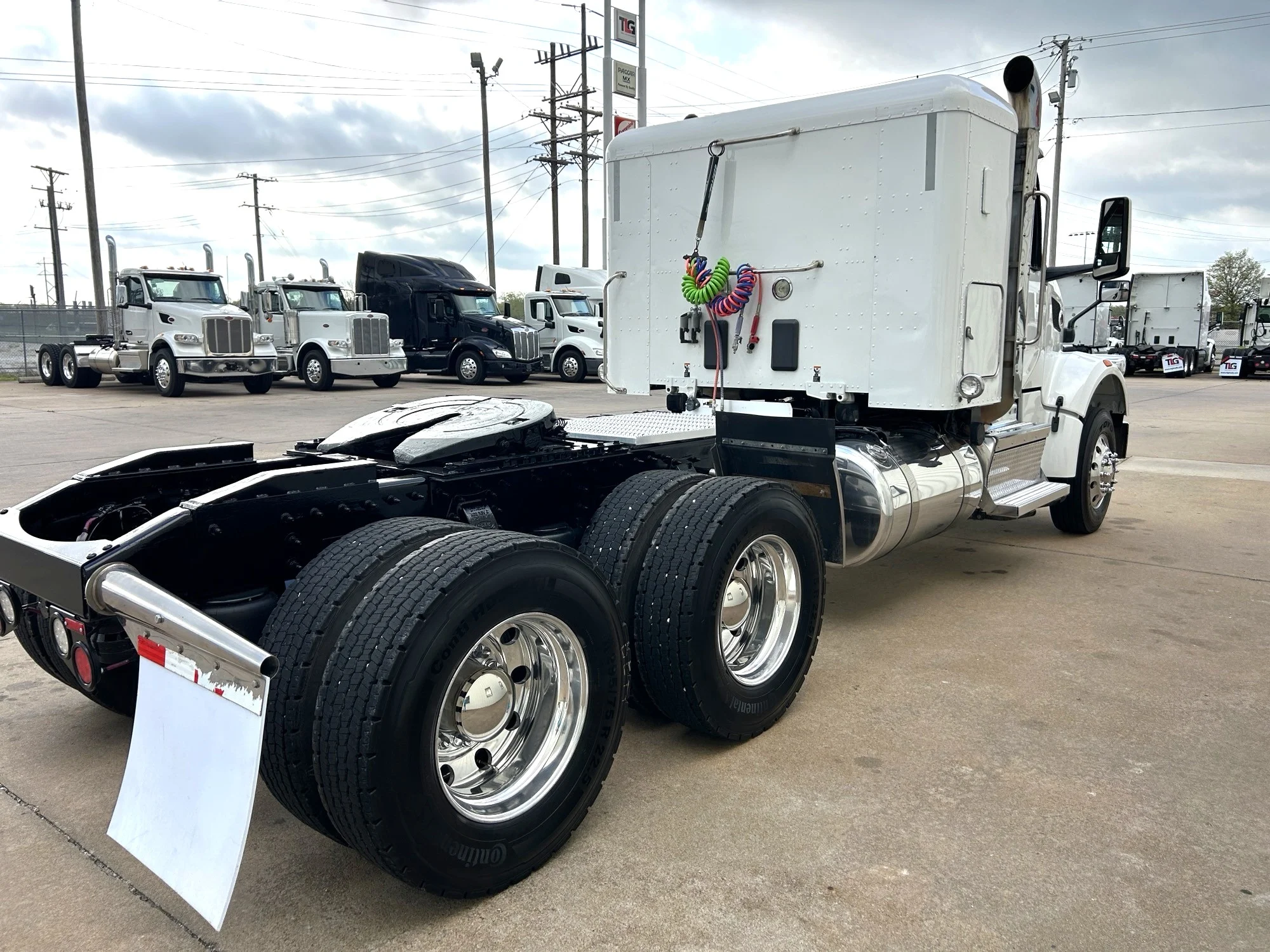2022 Peterbilt 567 - image 7