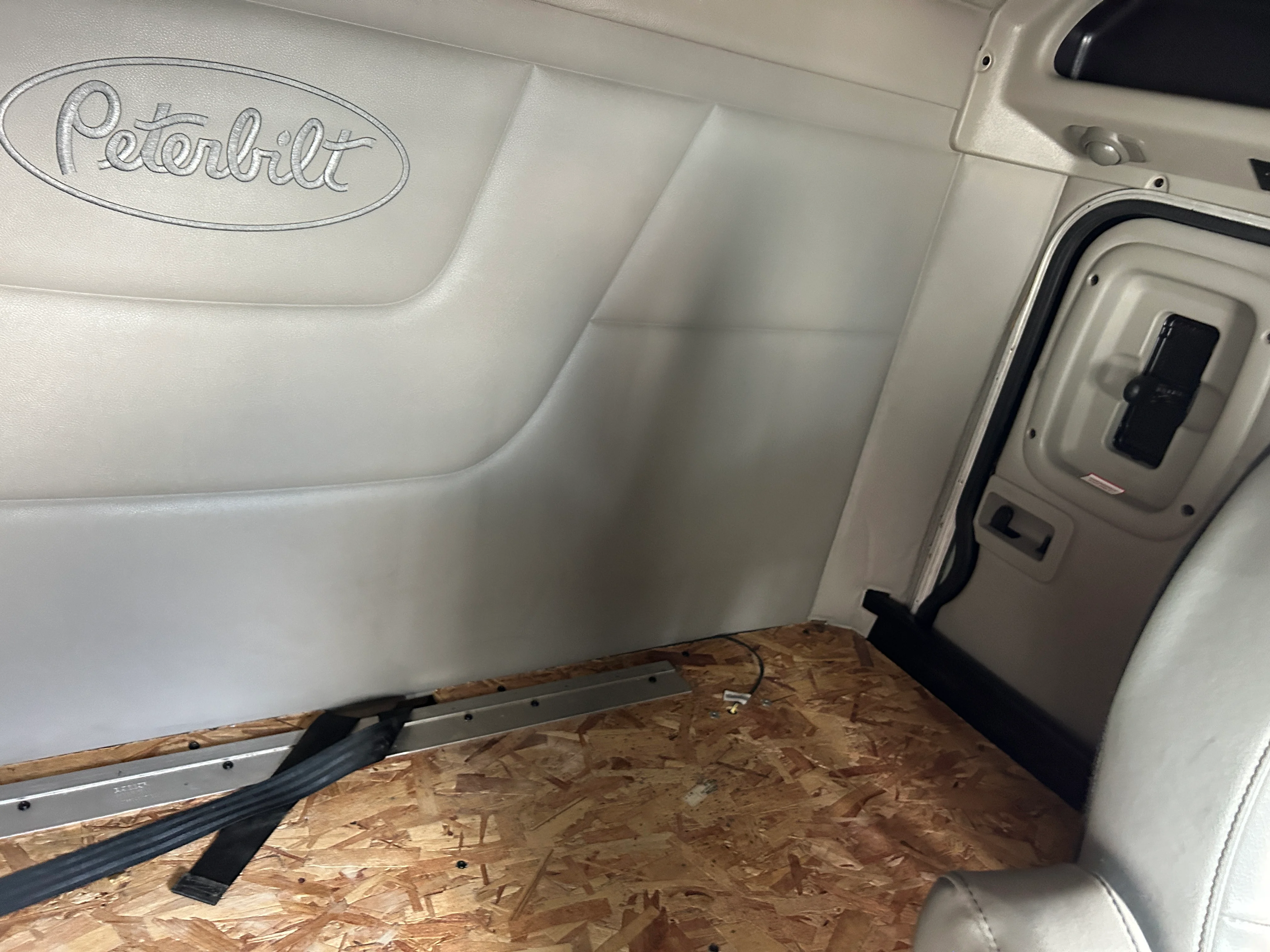 2022 Peterbilt 567 - image 15