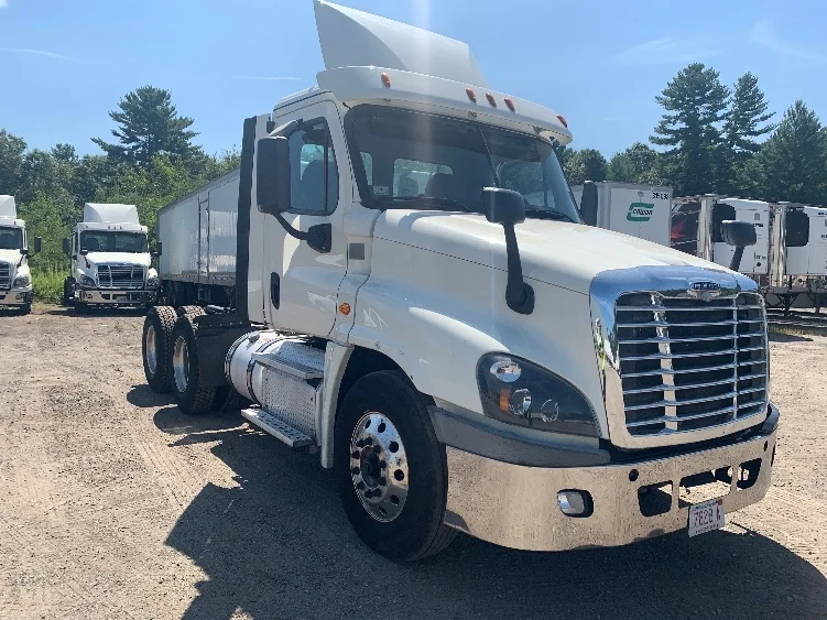 2019 Freightliner Cascadia in Franklin, MA
