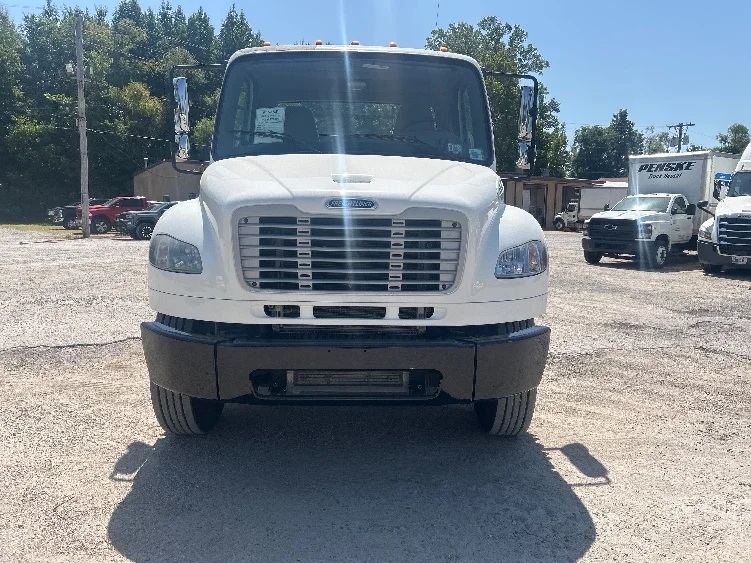 2019 Freightliner eM2 in Poplar Bluff, MO — photo 2