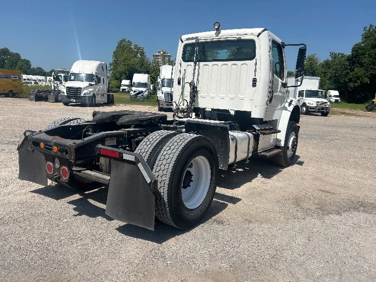 2019 Freightliner eM2 in Poplar Bluff, MO — photo 7