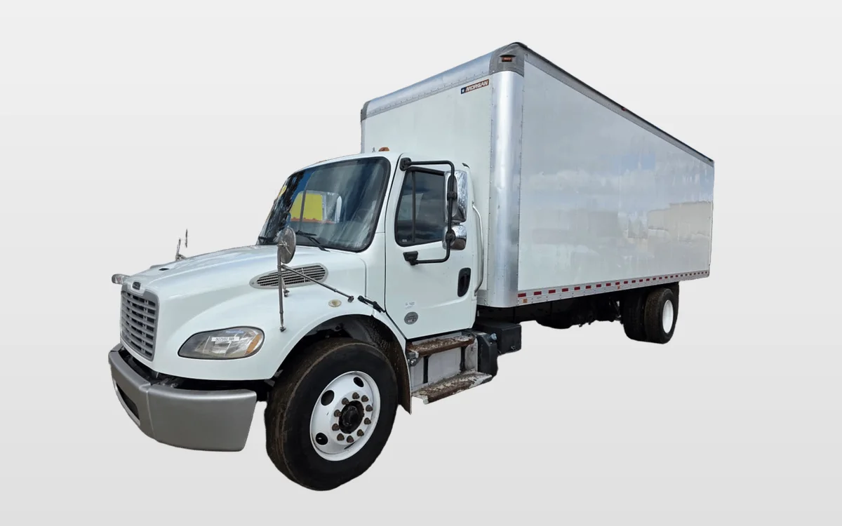 2019 Freightliner M2 106 - image 1