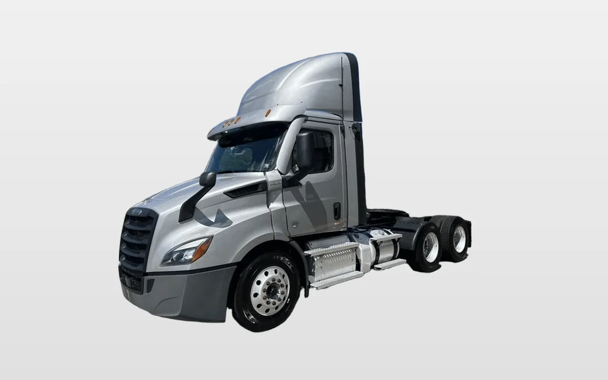 2022 Freightliner Cascadia - image 1