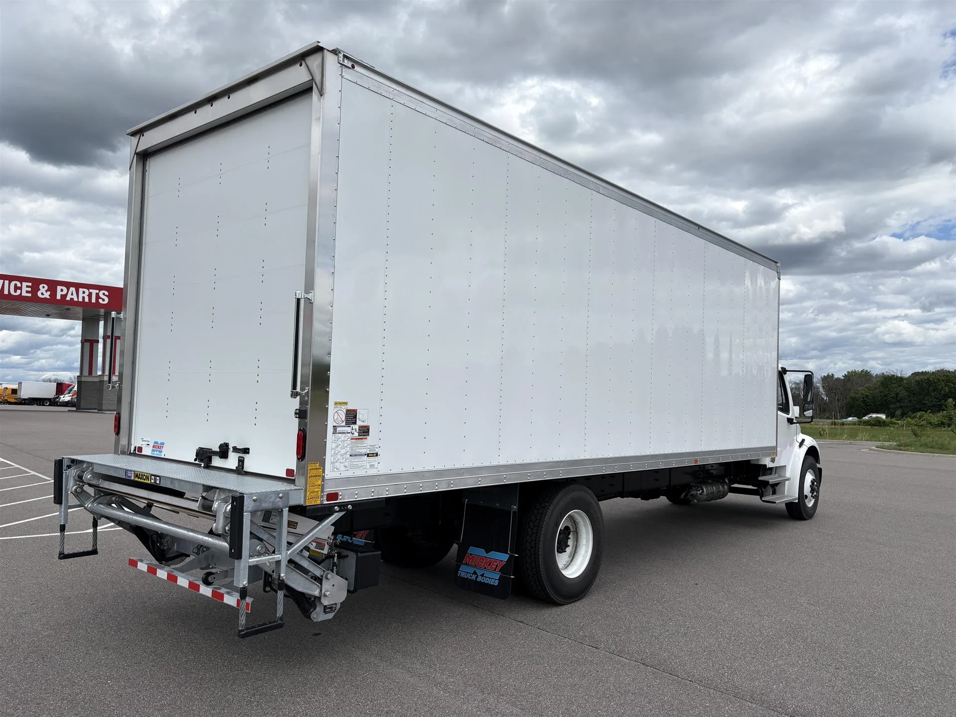 2027 Freightliner M2 106 in Inver Grove Heights, MN — photo 3