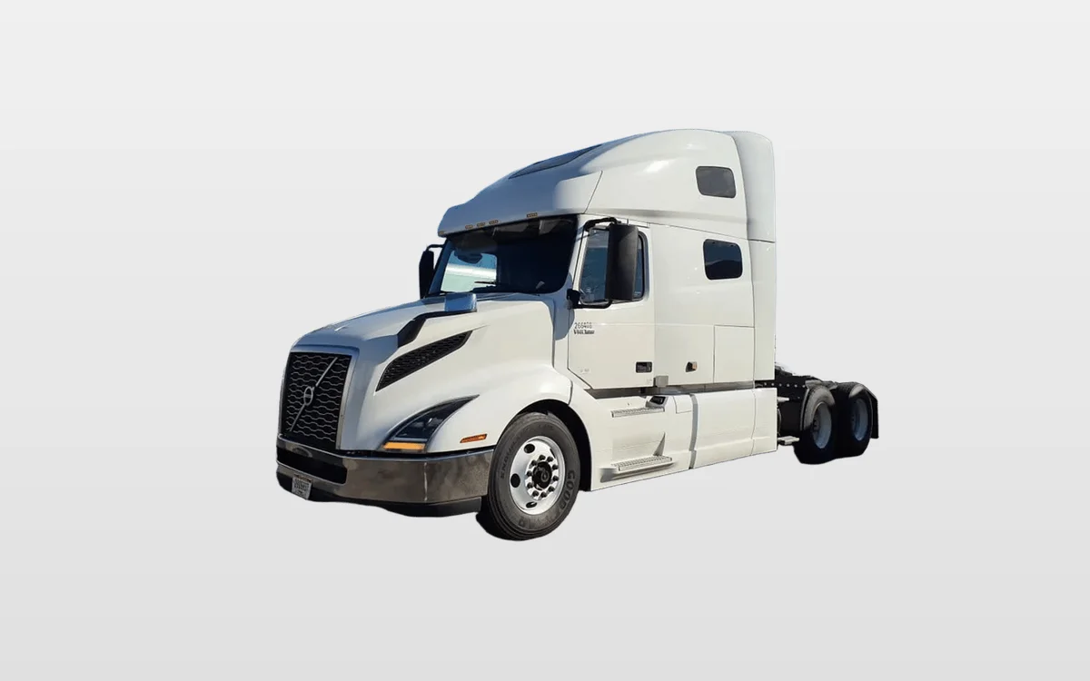 2020 Volvo - image 1