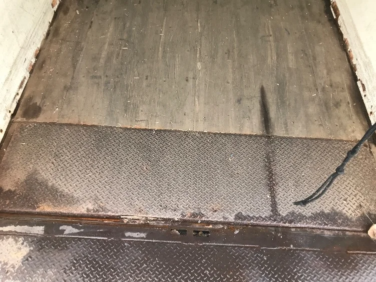 2016 Hino 268 - image 10