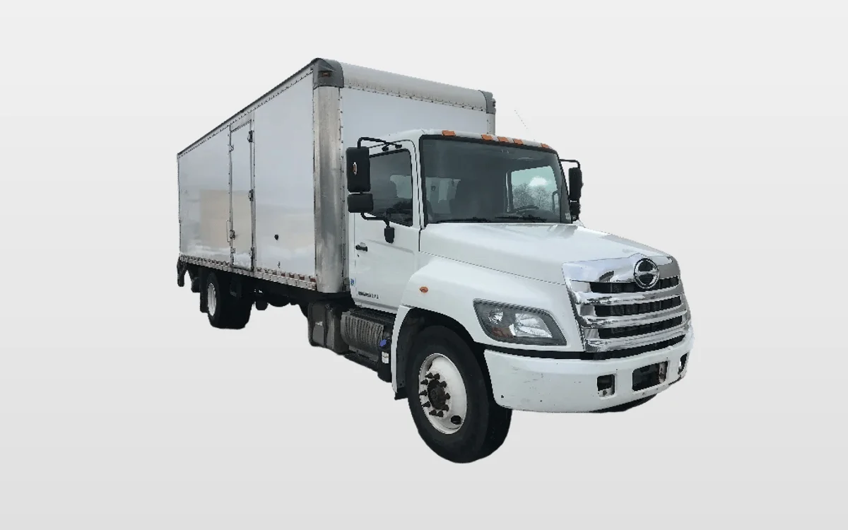 2016 Hino 268 - image 1