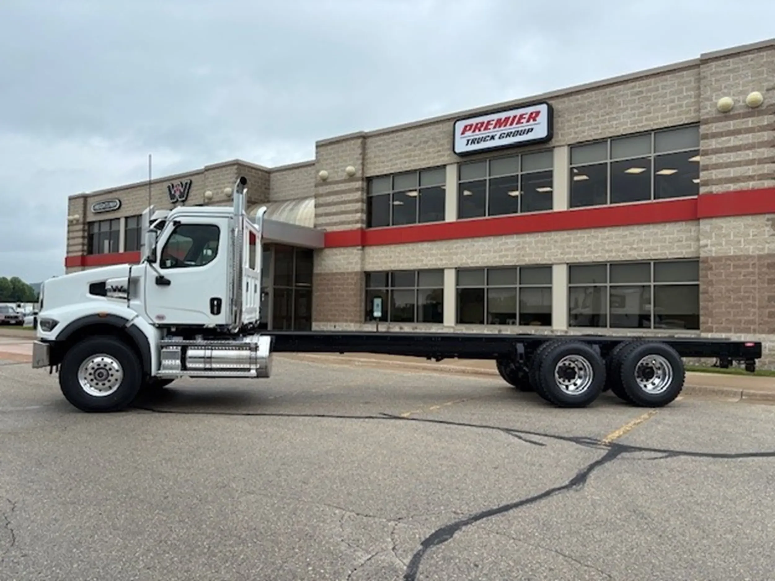 2026 Western Star 49X - image 8