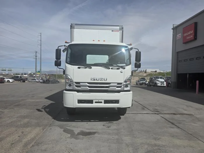 2026 Isuzu FTR — photo 4