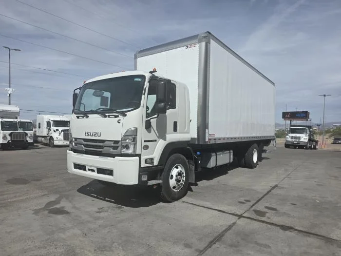 2026 Isuzu FTR — photo 3