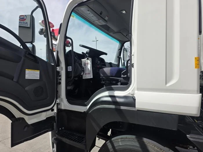 2026 Isuzu FTR — photo 12