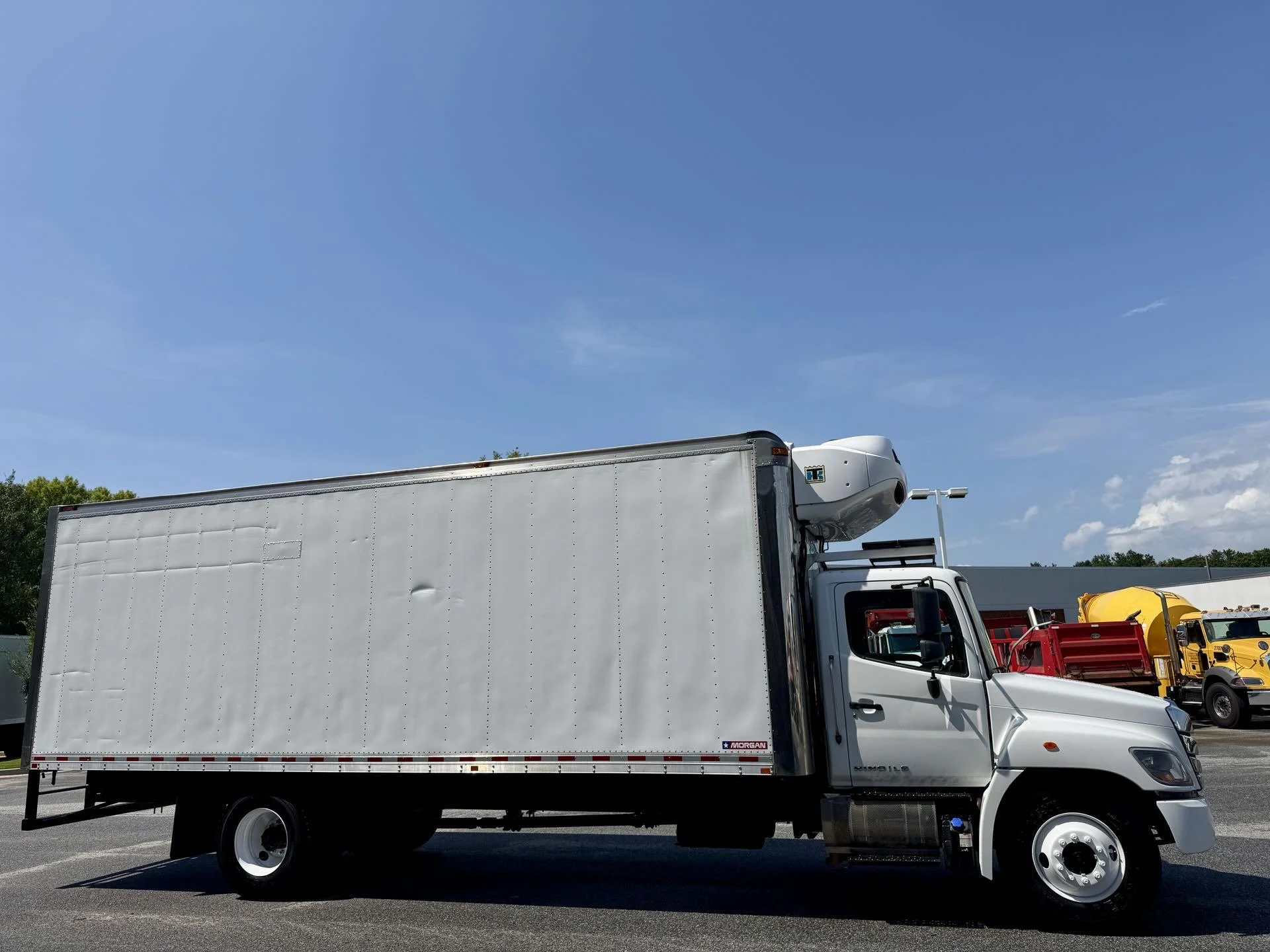 2021 Hino 268 in Duluth, GA — photo 13