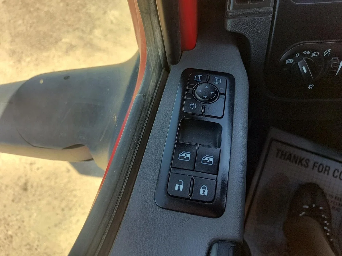 2020 International LT in Chippewa Falls, WI — photo 9