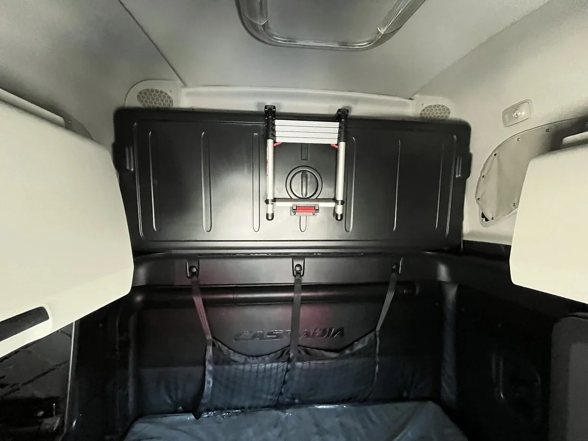 2023 Freightliner Cascadia - image 31