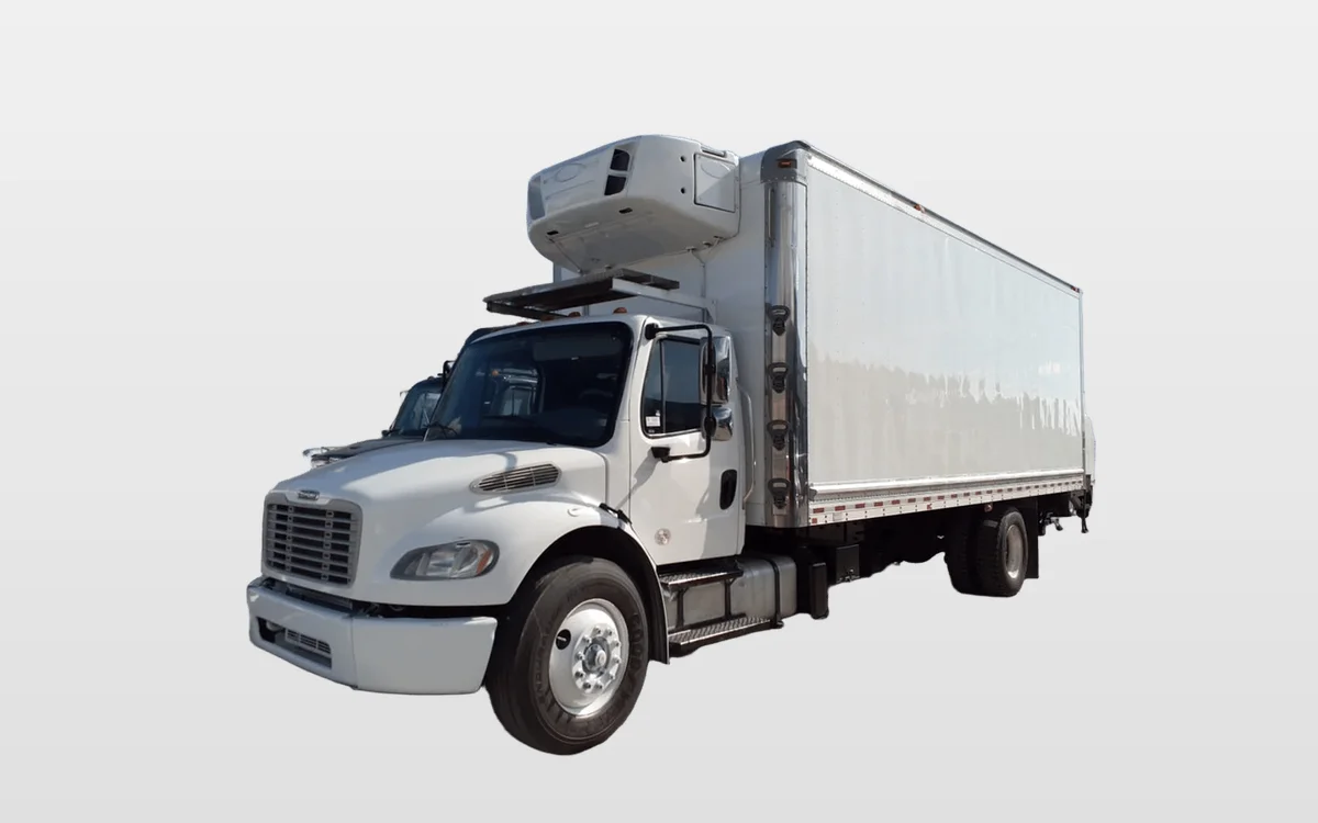 2018 Freightliner M2 106 - image 1