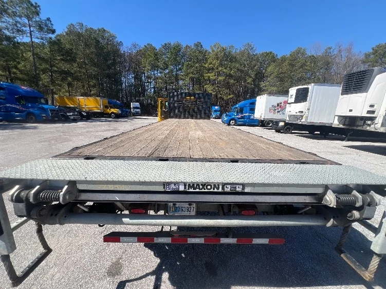 2019 Freightliner M2 106 - image 9