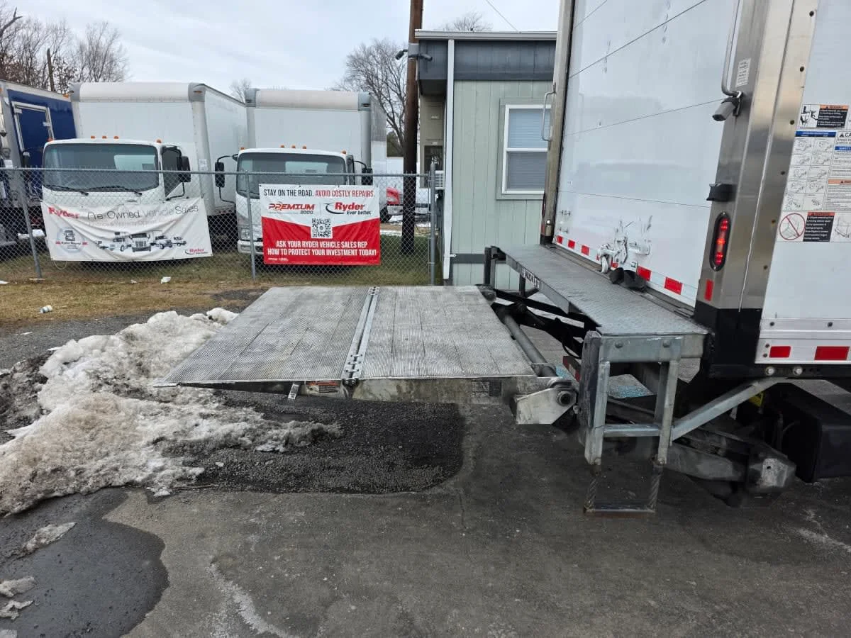2019 Freightliner M2 106 in Bensalem, PA — photo 13