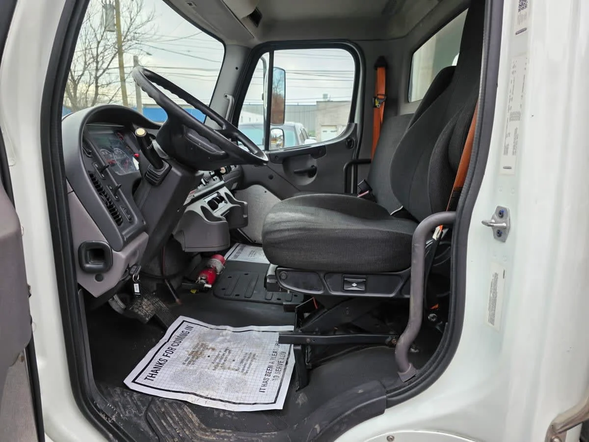2019 Freightliner M2 106 in Bensalem, PA — photo 8