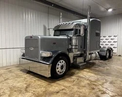 2019 Peterbilt 389 in Hartford, SD — photo 47