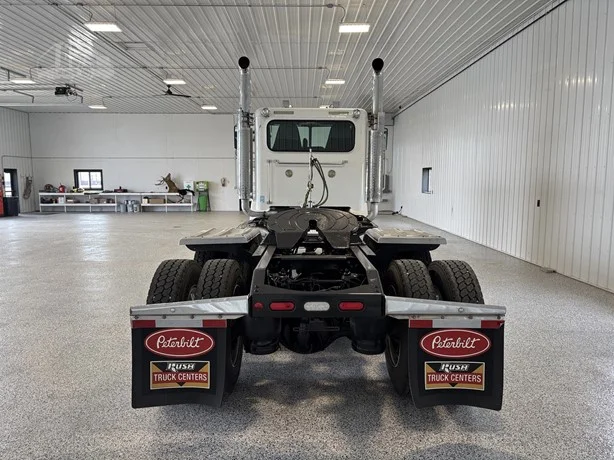 2019 Peterbilt 389 in Hartford, SD — photo 3