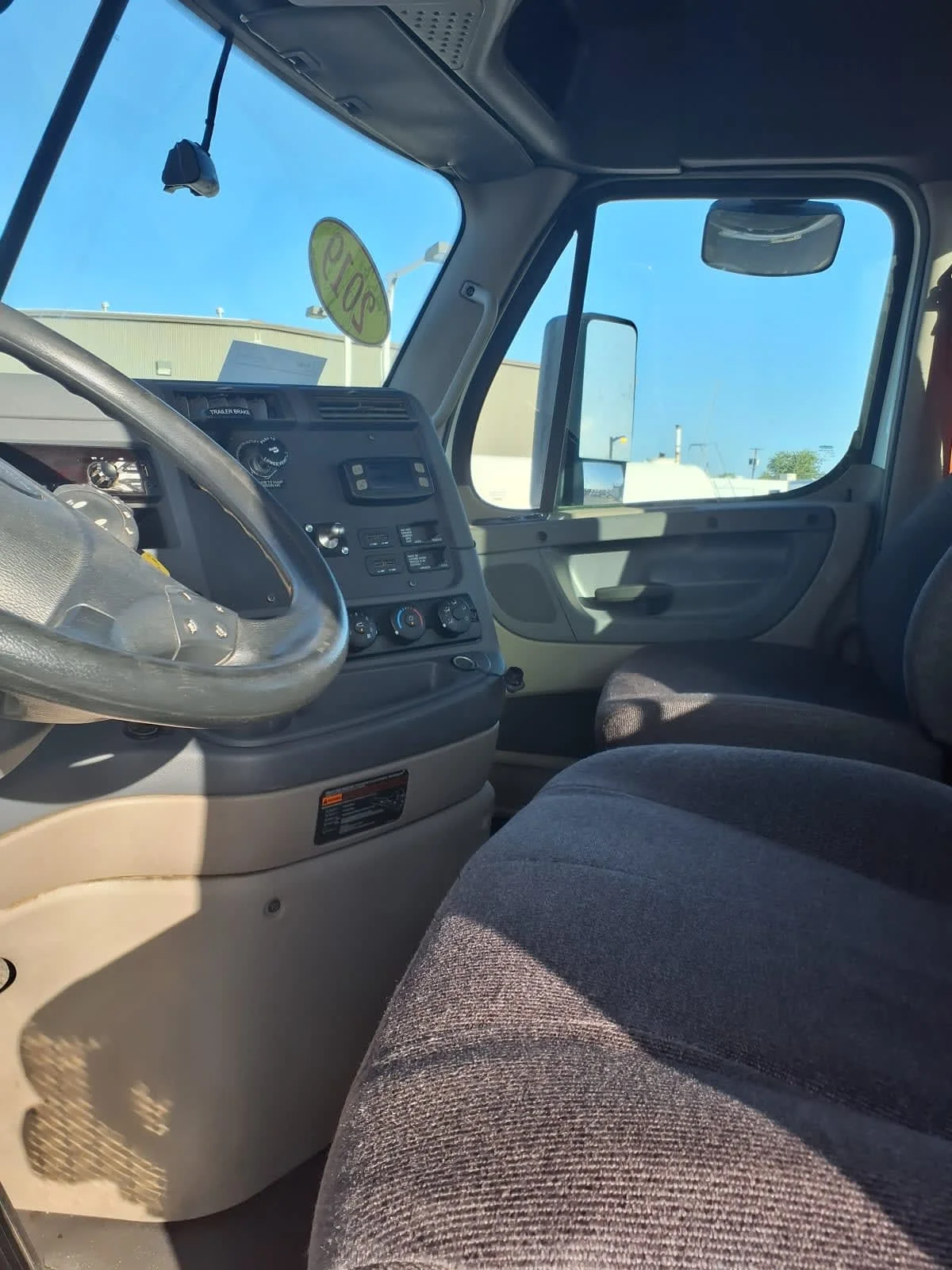 2019 Freightliner Cascadia in Fort Worth, TX — photo 7