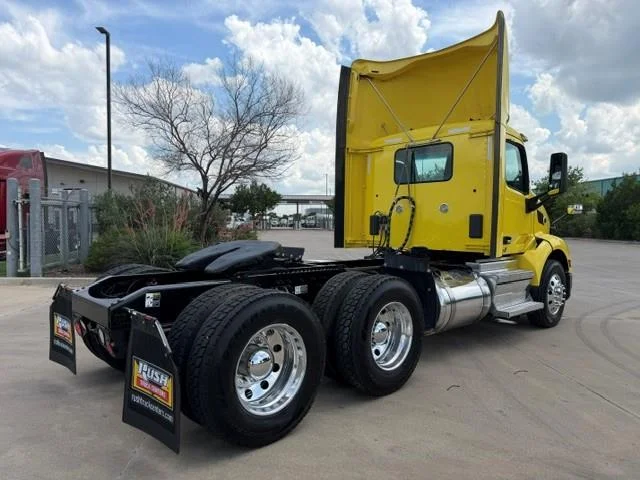 2021 Peterbilt 579 — photo 7