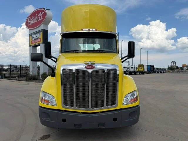 2021 Peterbilt 579 — photo 10
