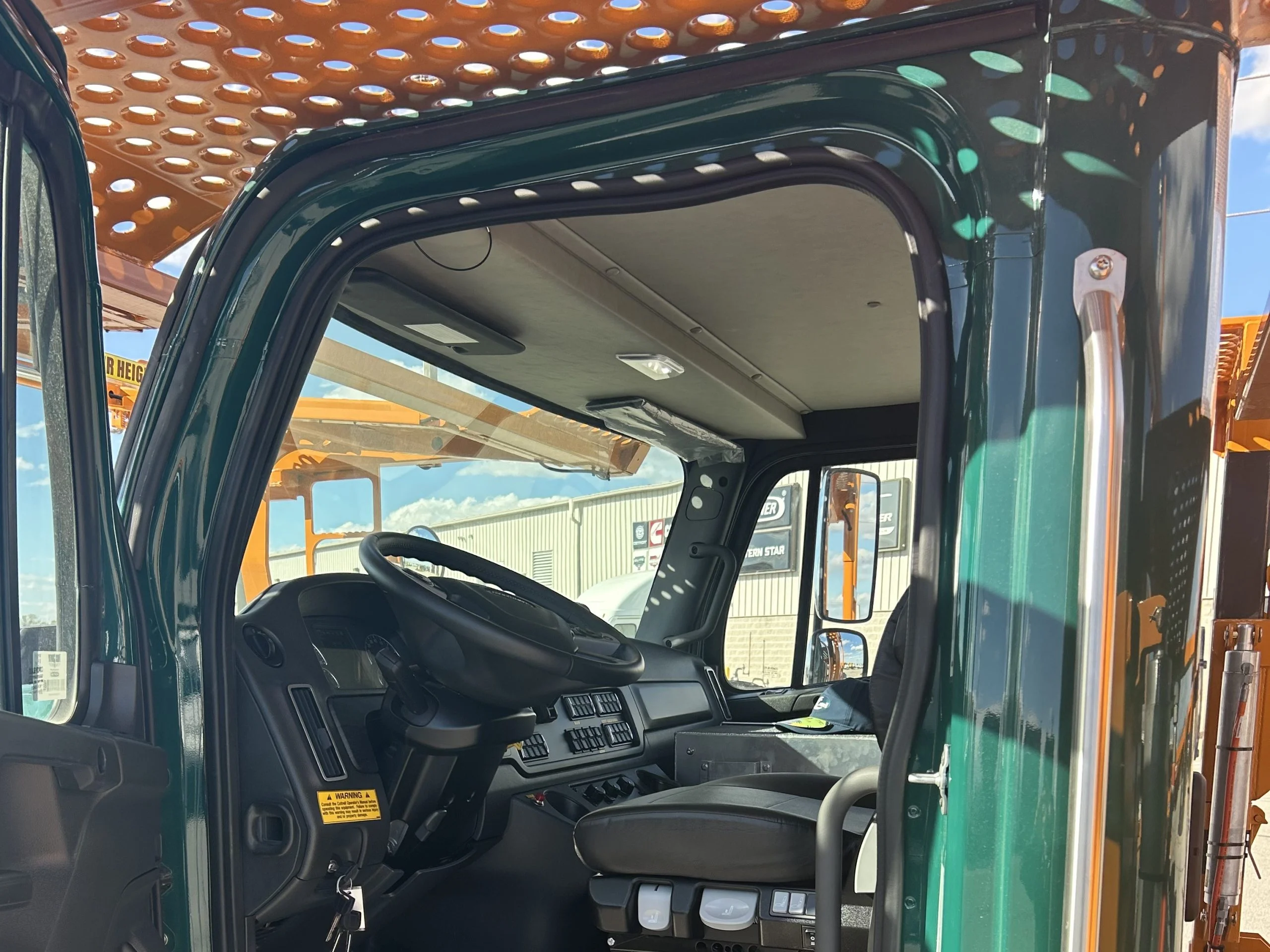 2024 Freightliner 114SD in Fort Wayne, IN — photo 5