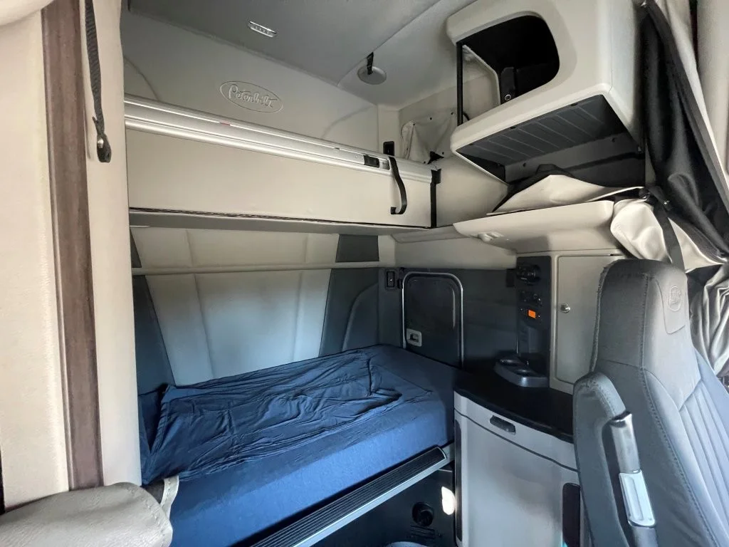 2023 Peterbilt 579 - image 15