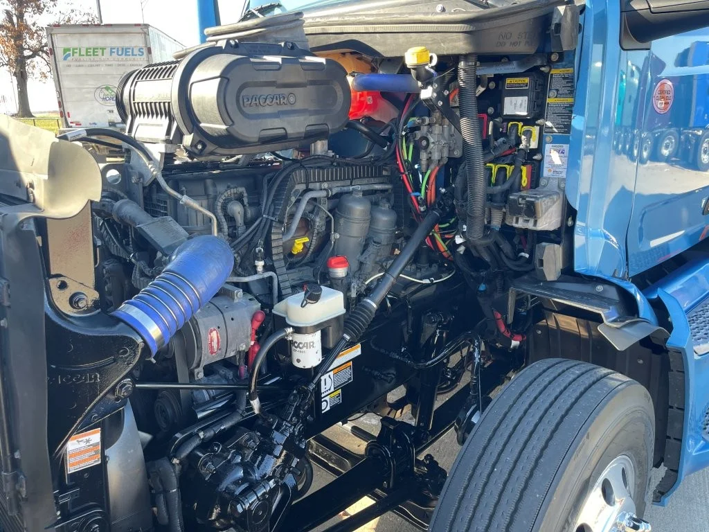 2023 Peterbilt 579 - image 9