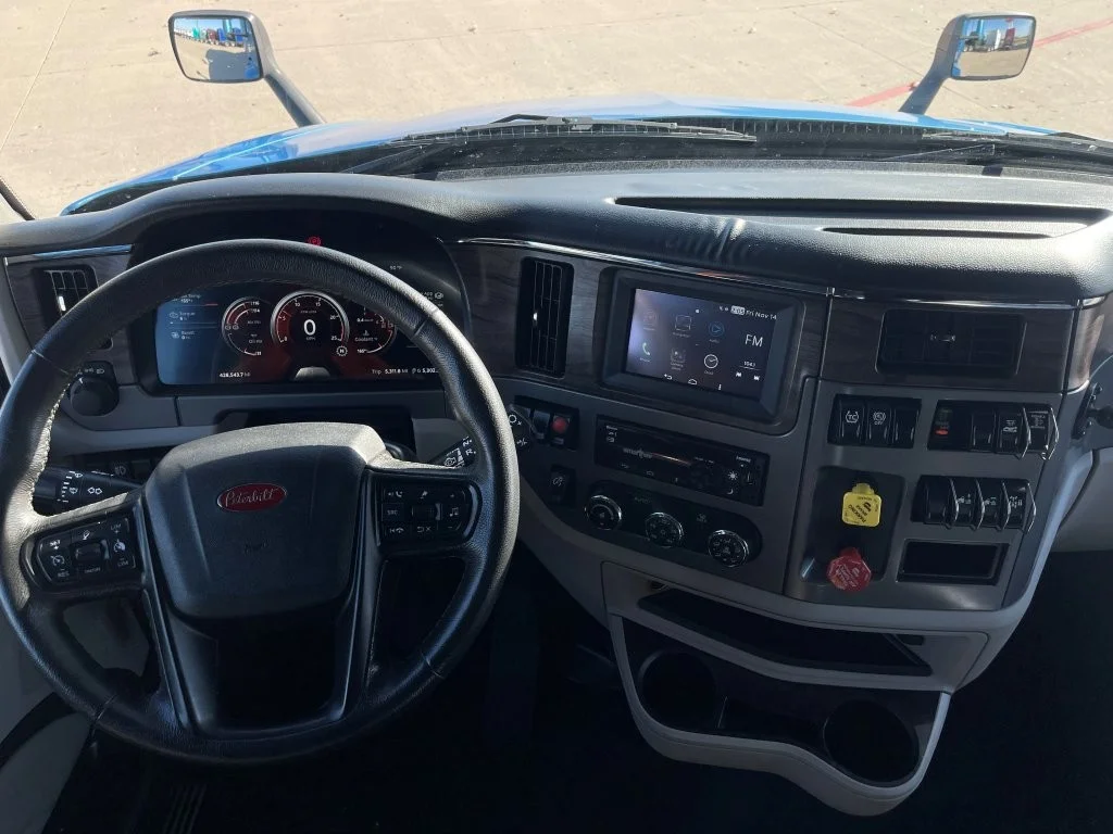 2023 Peterbilt 579 - image 12