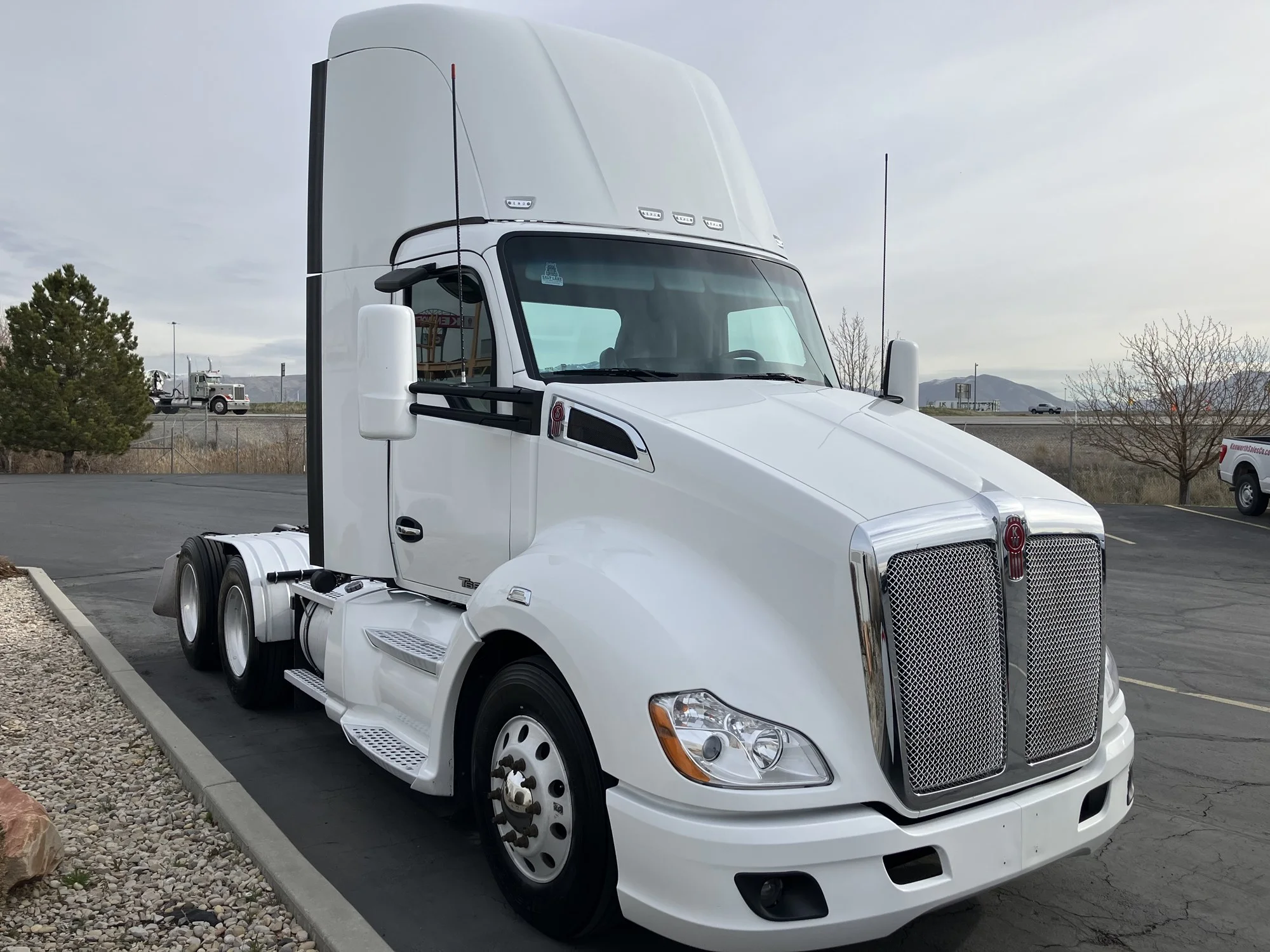 2022 Kenworth T680 in Salt Lake, UT — photo 4