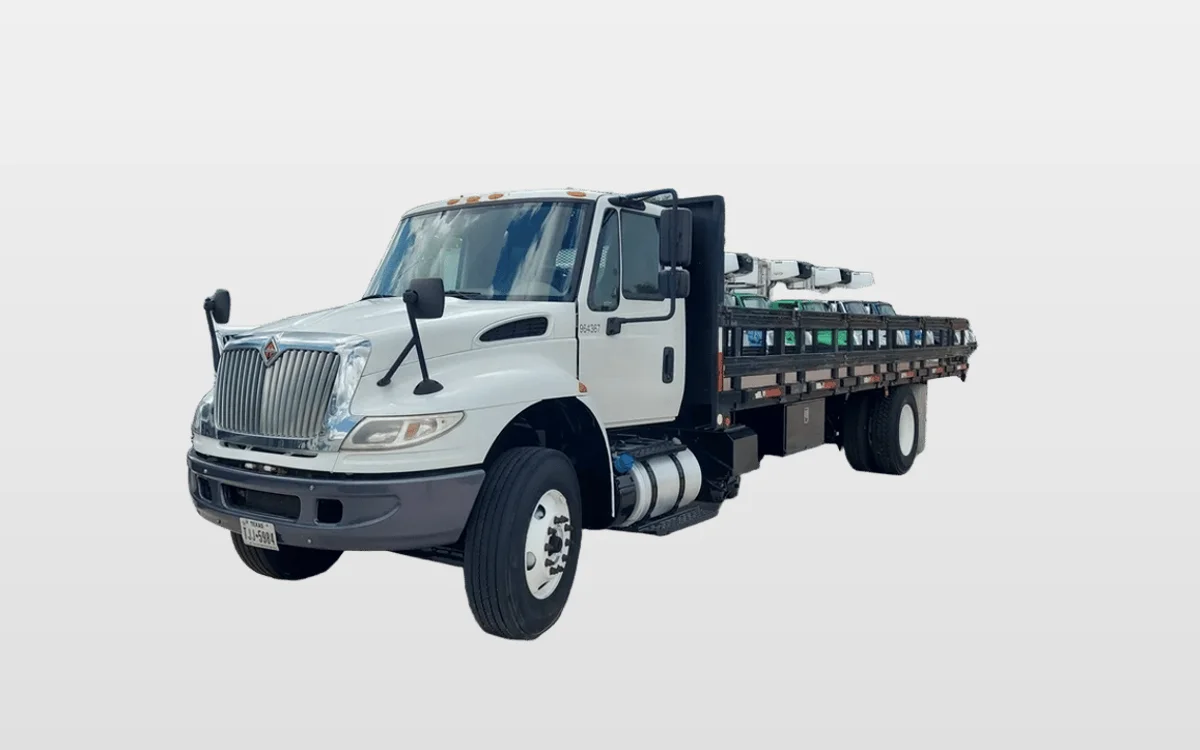2016 International 4300 - image 1