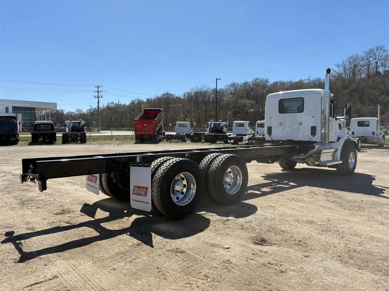 2027 Peterbilt 567 in South St. Paul, MN — photo 4
