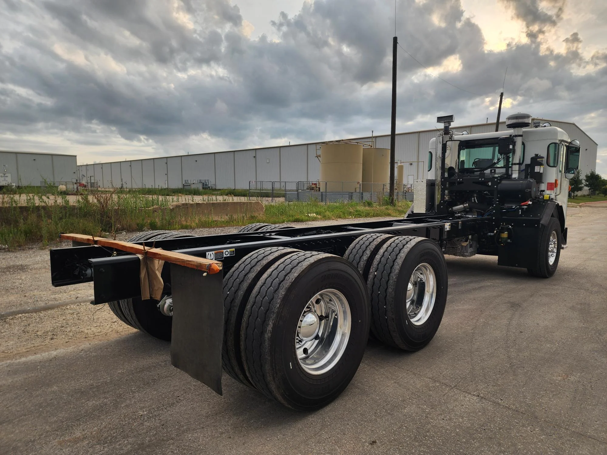 2026 Peterbilt 520 in Louisville, KY — photo 3
